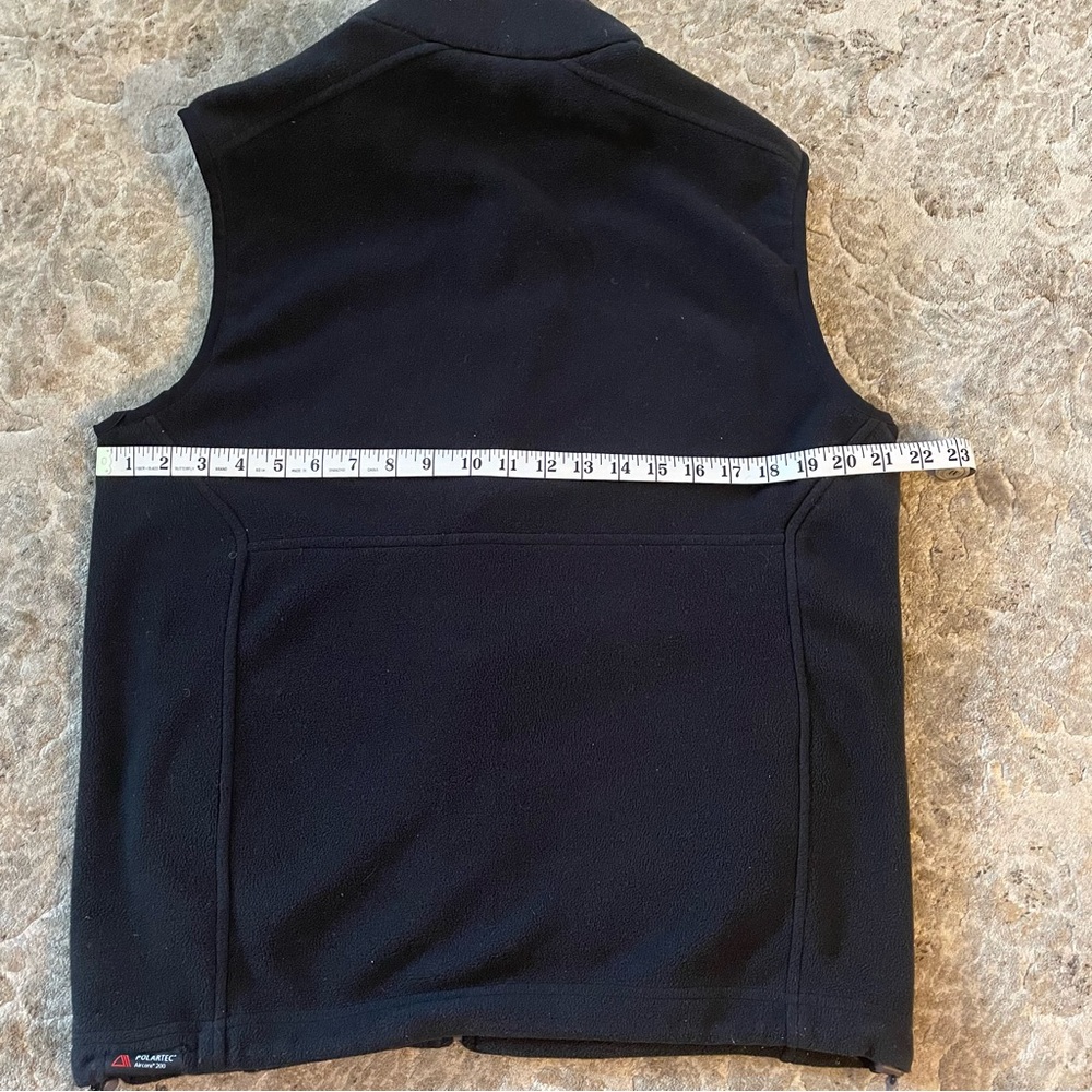 Lands’ End men’s fleece vest in black size M with pockets - Picture 8 of 8
